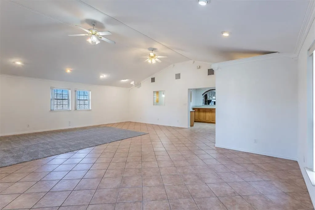 Photo 12 — 9125 E Tecumseh Road, Norman, OK 73026