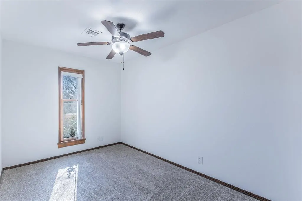Photo 18 — 9125 E Tecumseh Road, Norman, OK 73026