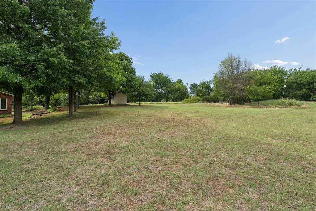 Photo 40 — 2909 N Santa Fe Avenue, Edmond, OK 73003