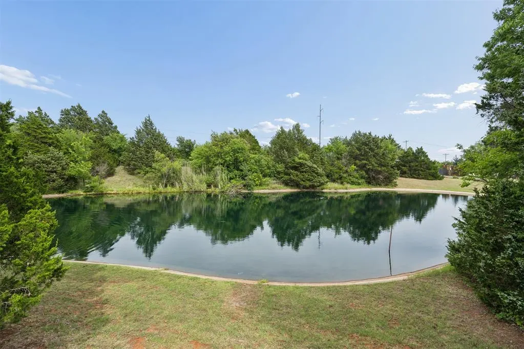 Photo 41 — 2909 N Santa Fe Avenue, Edmond, OK 73003