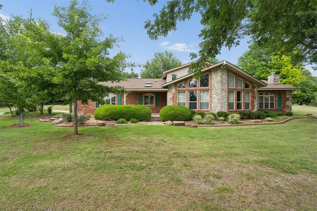 Photo 2 — 2909 N Santa Fe Avenue, Edmond, OK 73003