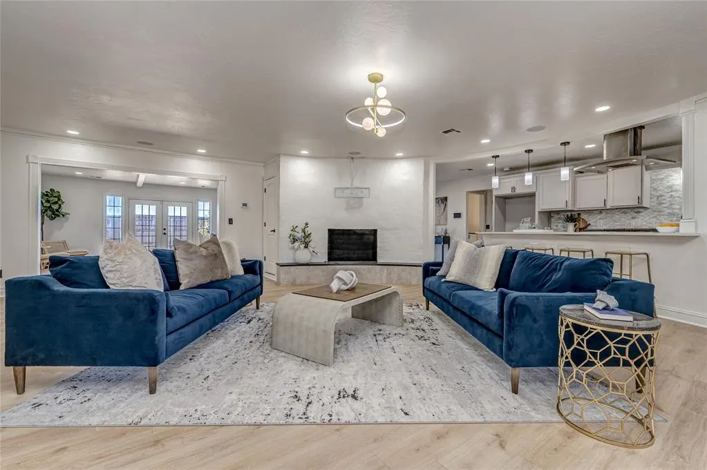 Photo 7 — 8625 Lakehurst Drive, Oklahoma City, OK 73120