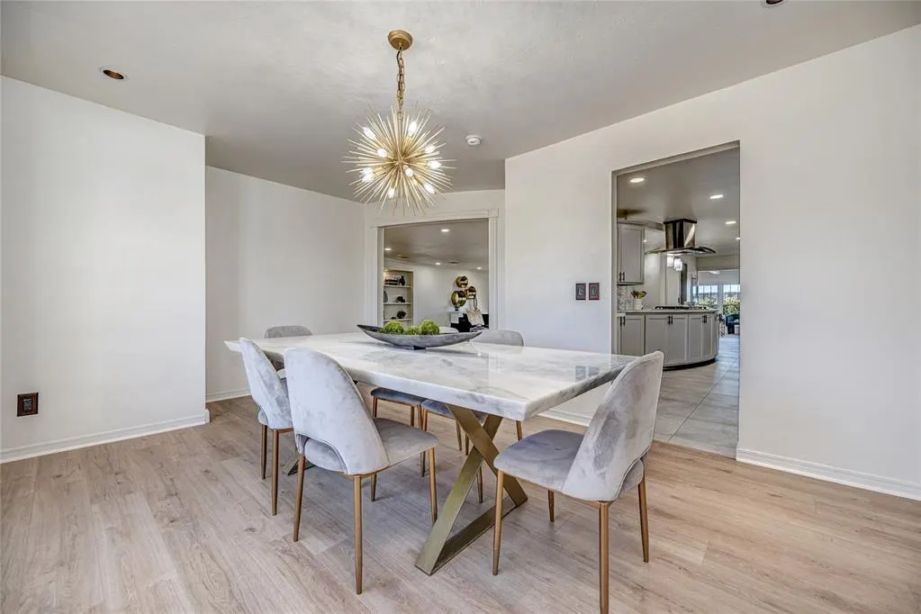 Photo 13 — 8625 Lakehurst Drive, Oklahoma City, OK 73120