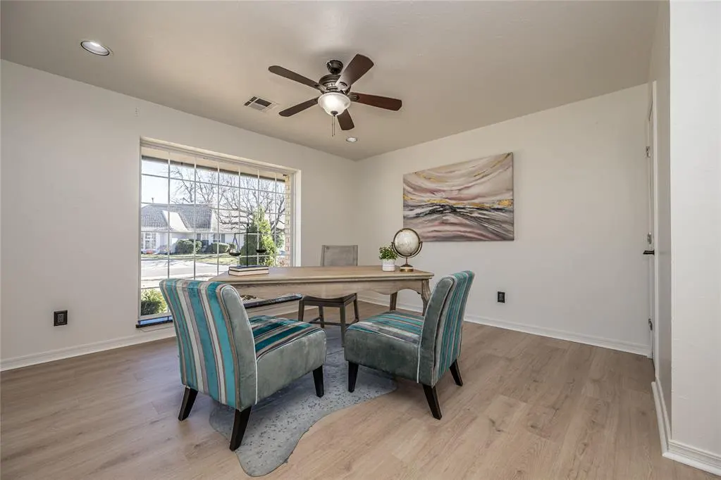 Photo 14 — 8625 Lakehurst Drive, Oklahoma City, OK 73120