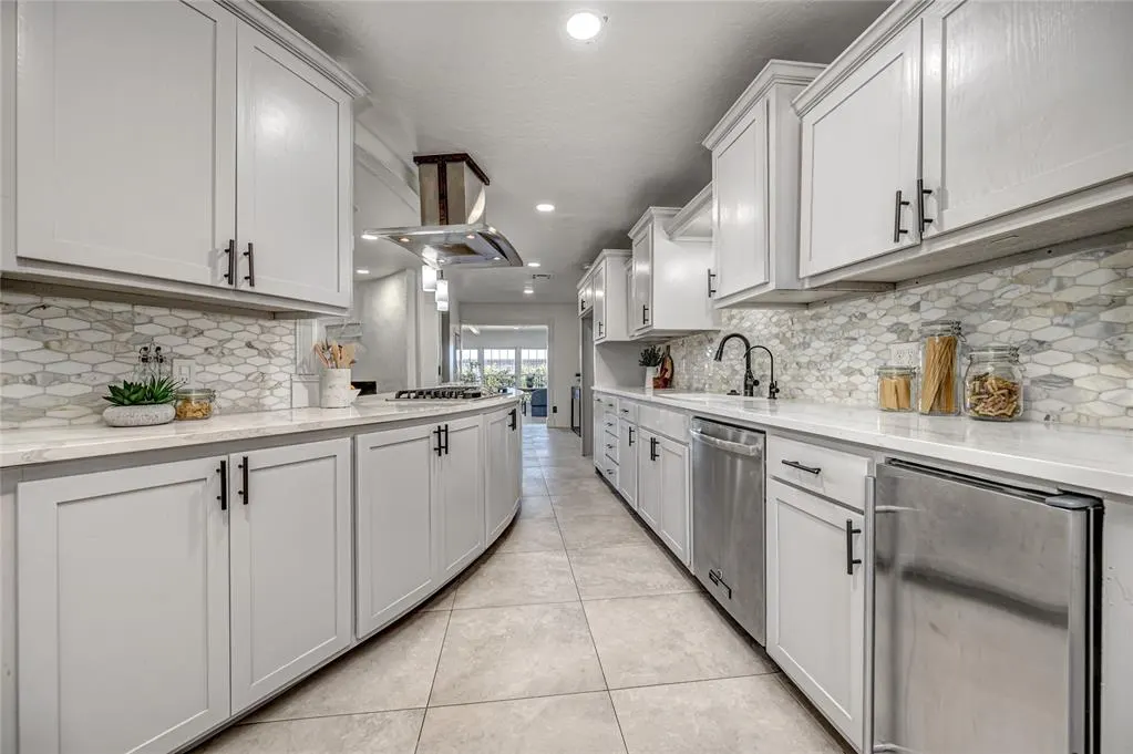 Photo 20 — 8625 Lakehurst Drive, Oklahoma City, OK 73120