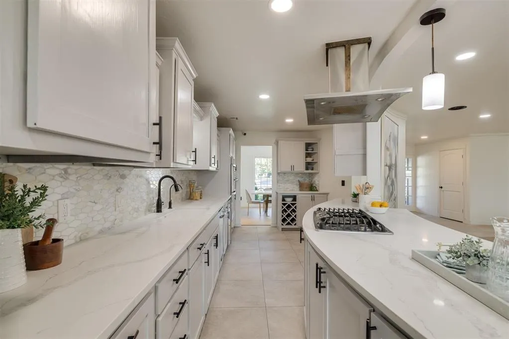 Photo 22 — 8625 Lakehurst Drive, Oklahoma City, OK 73120