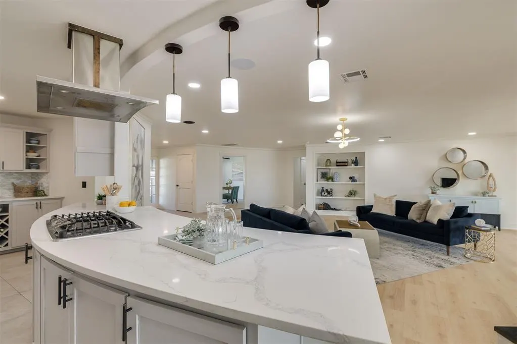 Photo 23 — 8625 Lakehurst Drive, Oklahoma City, OK 73120