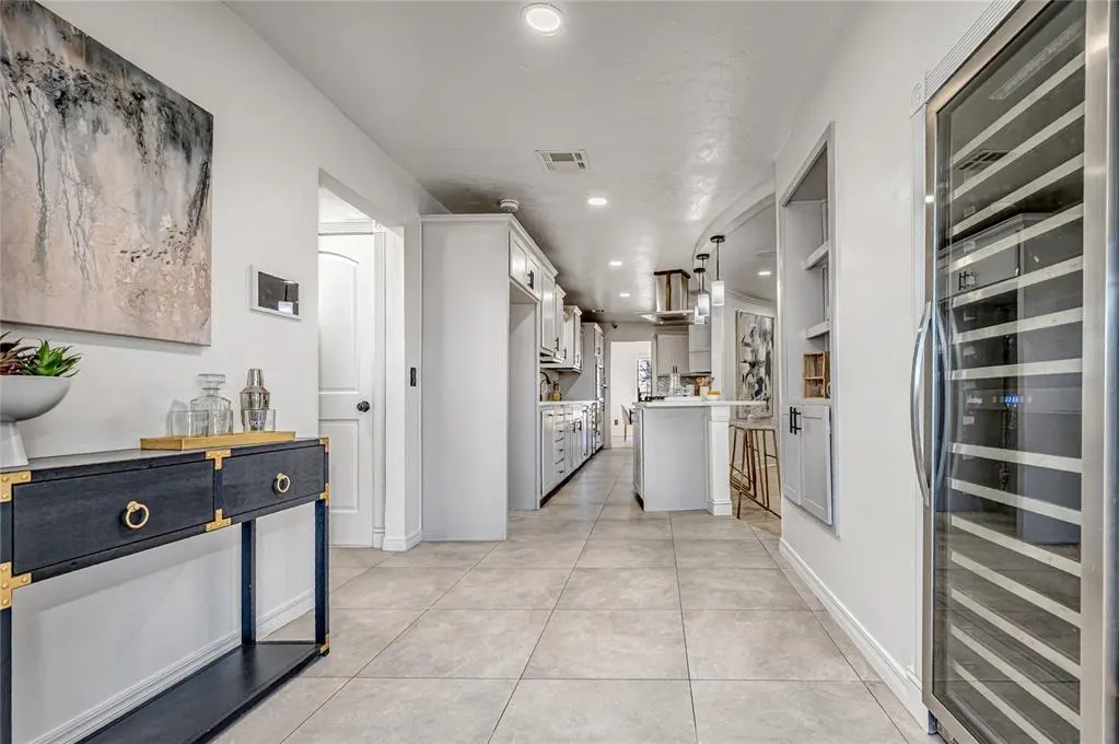 Photo 24 — 8625 Lakehurst Drive, Oklahoma City, OK 73120