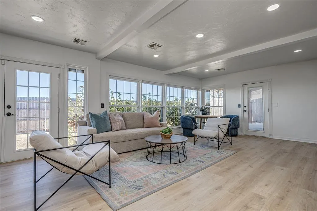 Photo 30 — 8625 Lakehurst Drive, Oklahoma City, OK 73120