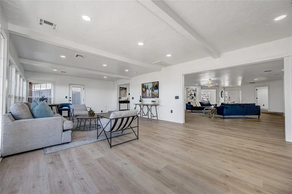 Photo 31 — 8625 Lakehurst Drive, Oklahoma City, OK 73120
