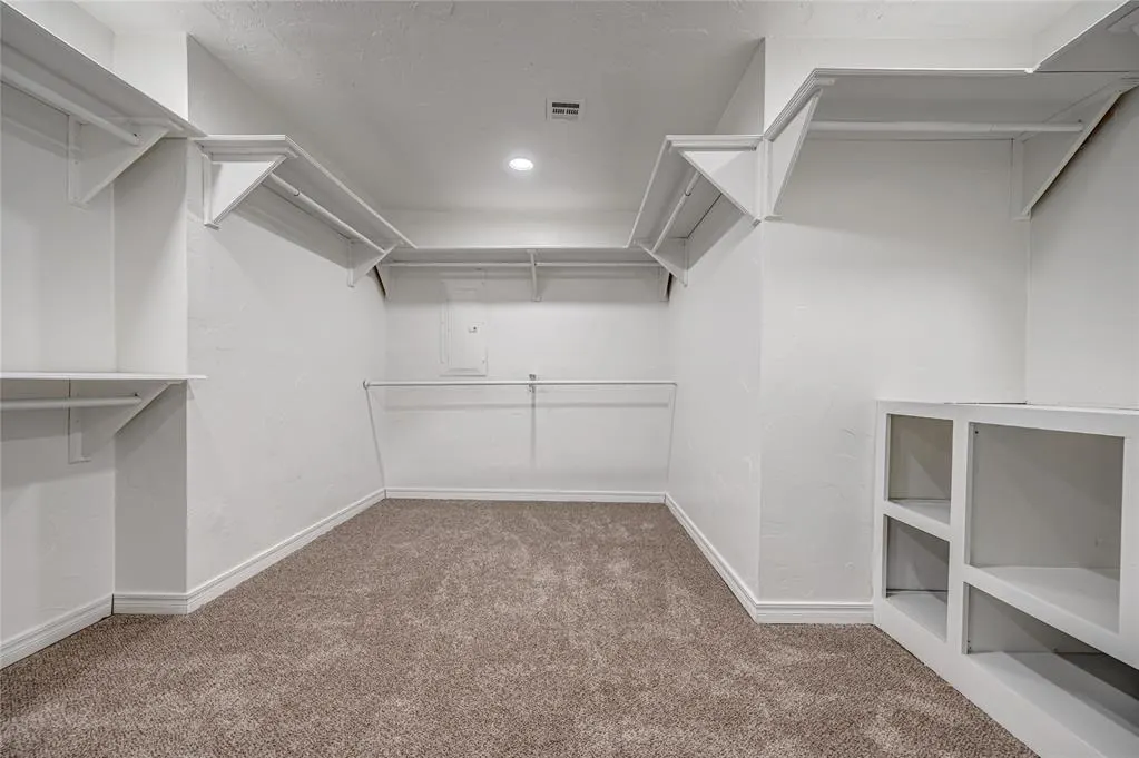 Photo 37 — 8625 Lakehurst Drive, Oklahoma City, OK 73120