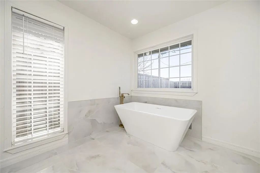 Photo 39 — 8625 Lakehurst Drive, Oklahoma City, OK 73120