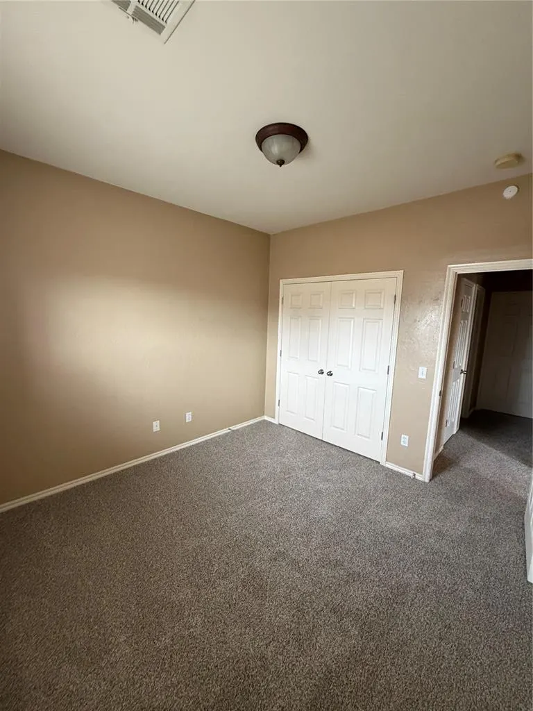 Photo 9 — 6920 Freedom Avenue, Oklahoma City, OK 73135