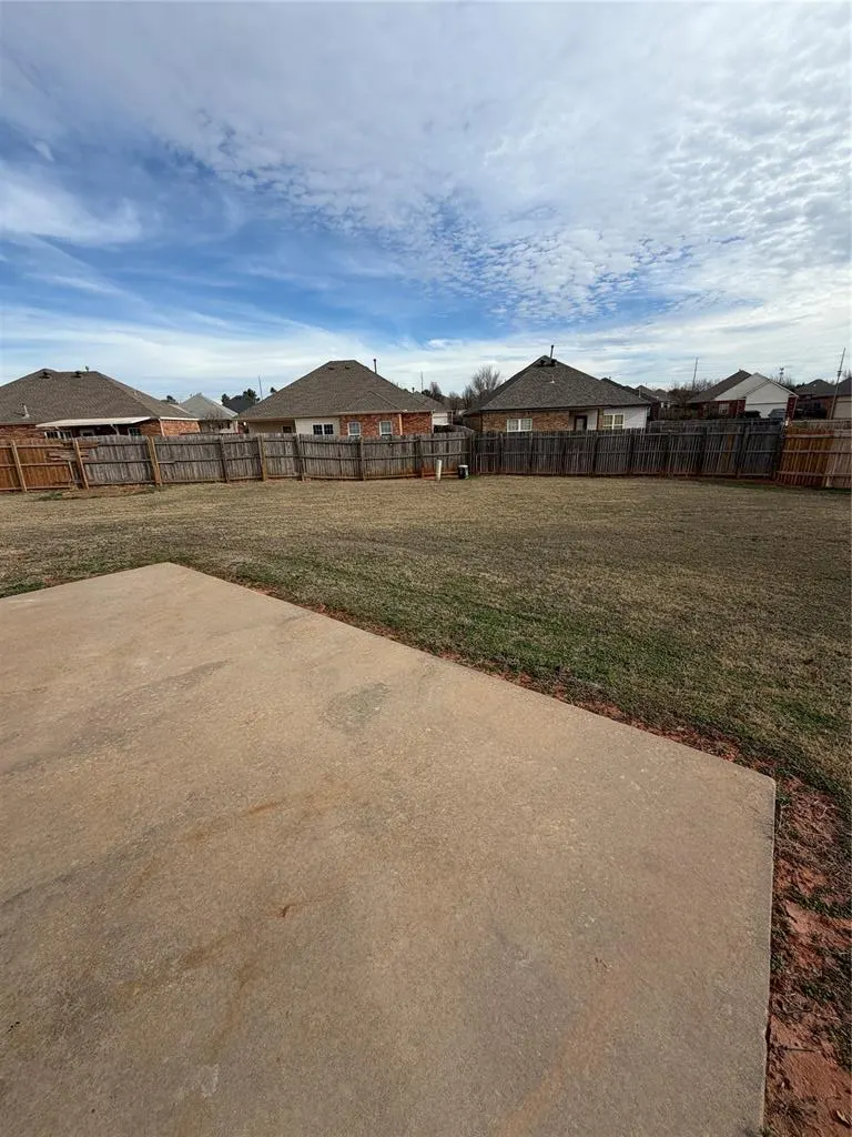 Photo 13 — 6920 Freedom Avenue, Oklahoma City, OK 73135