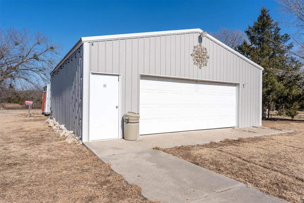 Photo 43 — 374010 E 1100 Road, Okemah, OK 74859