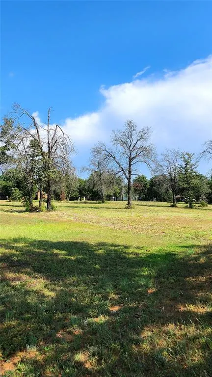 Photo 4 — 0000 Surrey Lane, McLoud, OK 74851