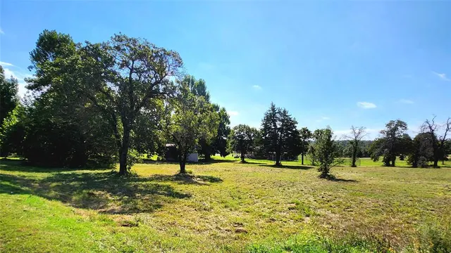 Photo 8 — 0000 Surrey Lane, McLoud, OK 74851