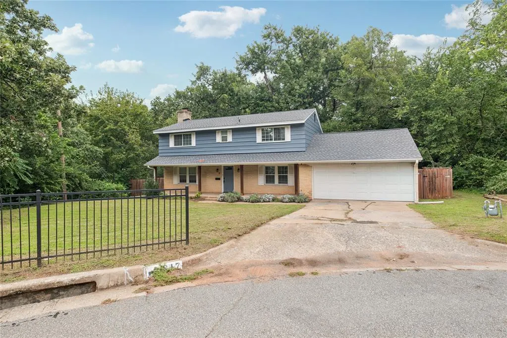 Photo 2 — 817 NE 61 Street, Oklahoma City, OK 73105