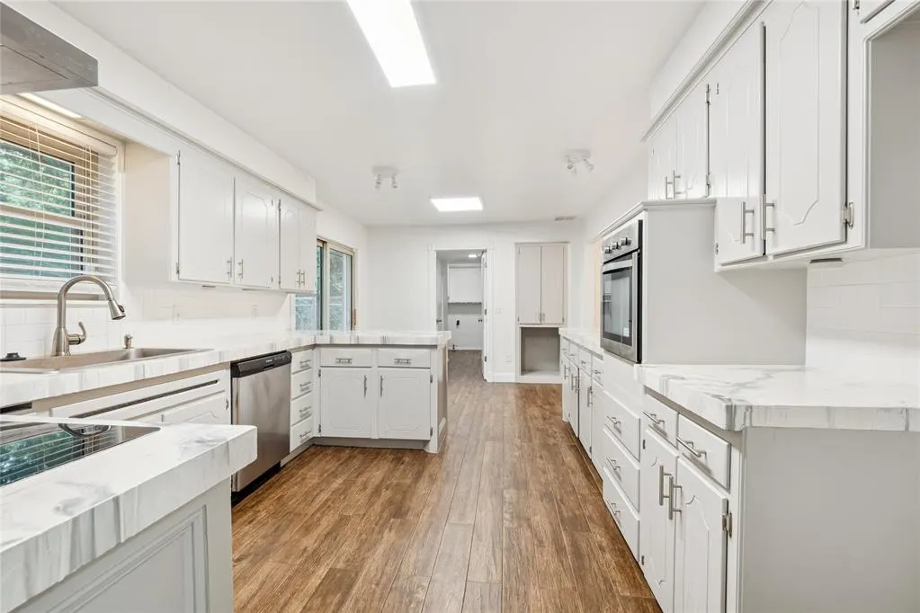 Photo 12 — 817 NE 61 Street, Oklahoma City, OK 73105
