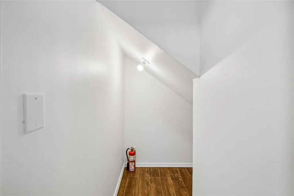 Photo 27 — 817 NE 61 Street, Oklahoma City, OK 73105