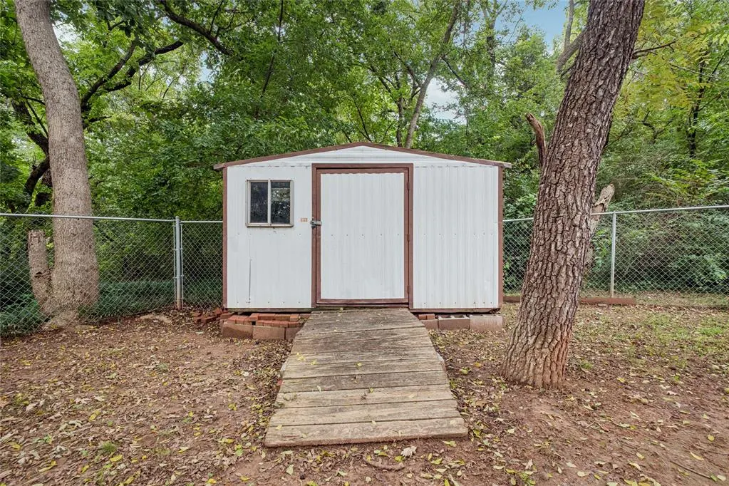 Photo 29 — 817 NE 61 Street, Oklahoma City, OK 73105