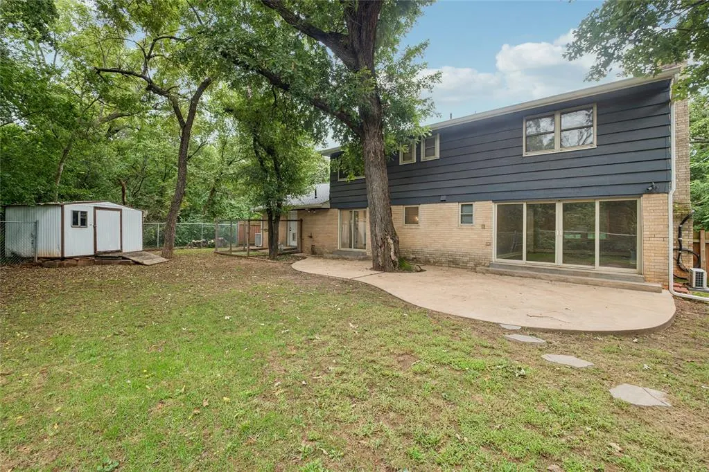 Photo 31 — 817 NE 61 Street, Oklahoma City, OK 73105