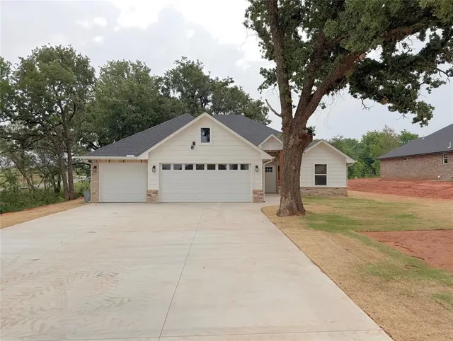 Front exterior — 2201 Winter Ridge Road, Blanchard, OK 73010