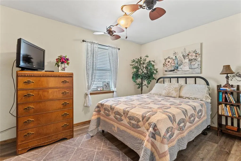 Photo 19 — 140 Dolomite Drive, Clinton, OK 73601