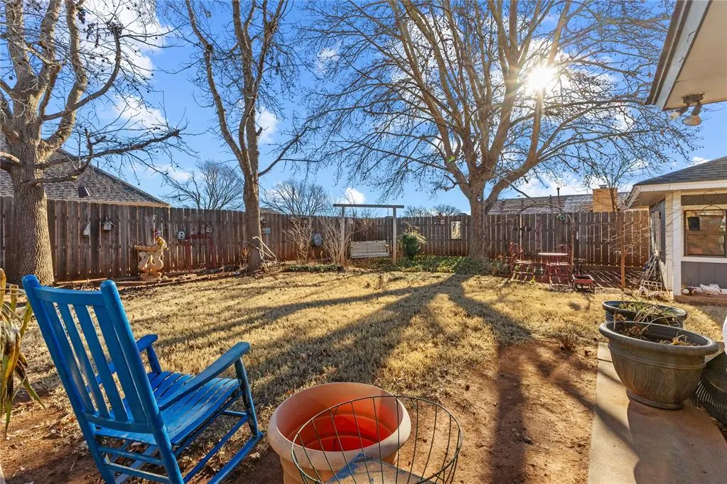 Photo 23 — 140 Dolomite Drive, Clinton, OK 73601