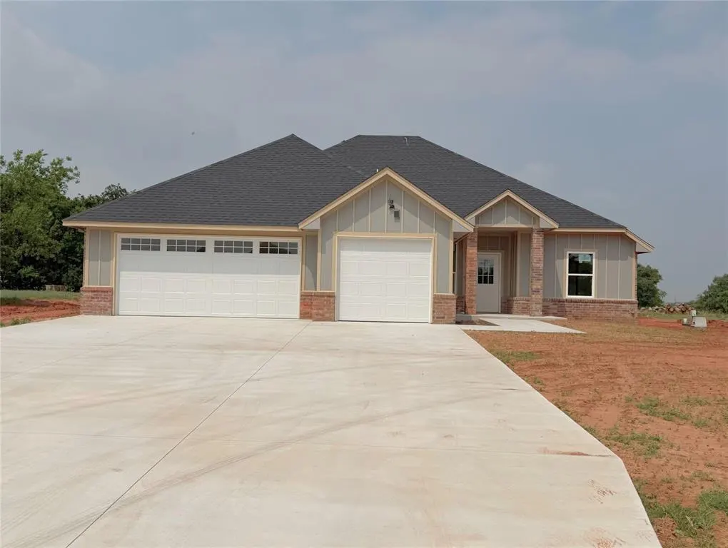 Photo 2 — 2208 Winter Ridge Road, Blanchard, OK 73010
