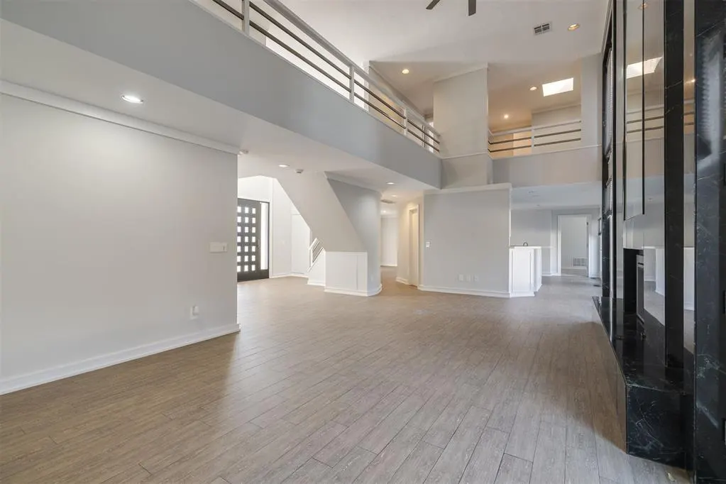 Photo 10 — 6317 Norham Court, Oklahoma City, OK 73118