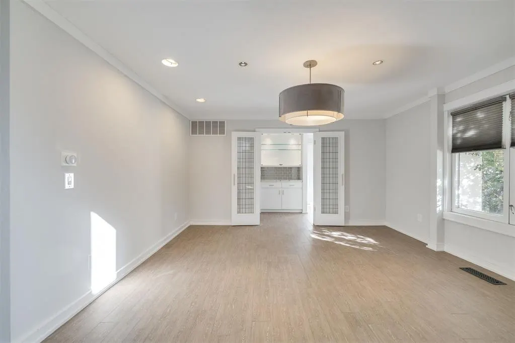 Photo 13 — 6317 Norham Court, Oklahoma City, OK 73118