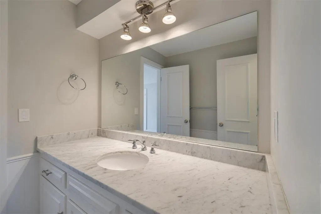 Photo 48 — 6317 Norham Court, Oklahoma City, OK 73118