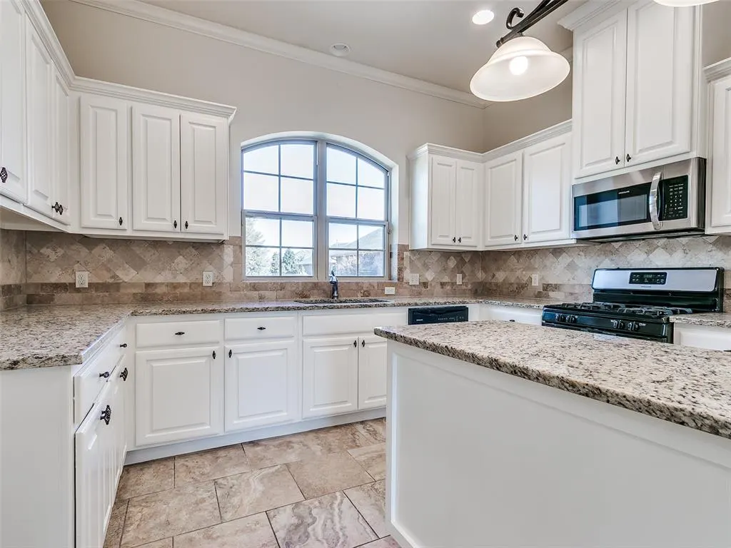 Photo 9 — 5612 NW 126th Street, Oklahoma City, OK 73142