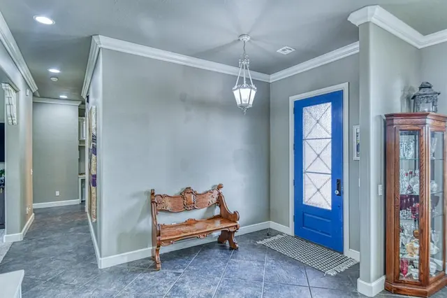 Photo 3 — 2233 War Eagle Lane, Yukon, OK 73099