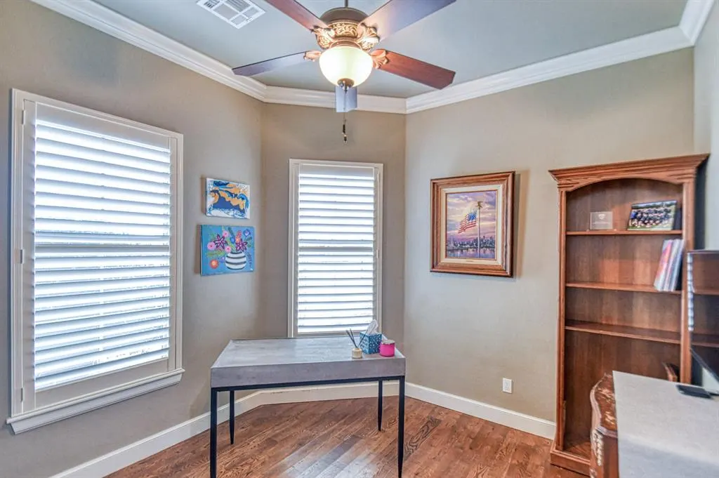 Photo 8 — 2233 War Eagle Lane, Yukon, OK 73099