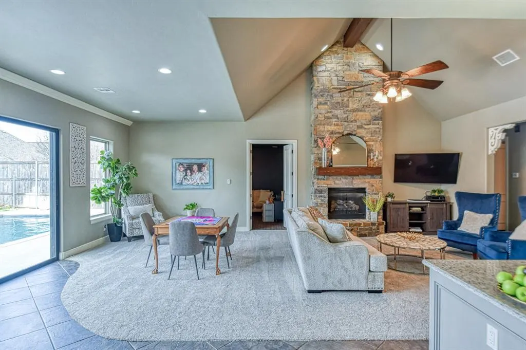 Photo 12 — 2233 War Eagle Lane, Yukon, OK 73099