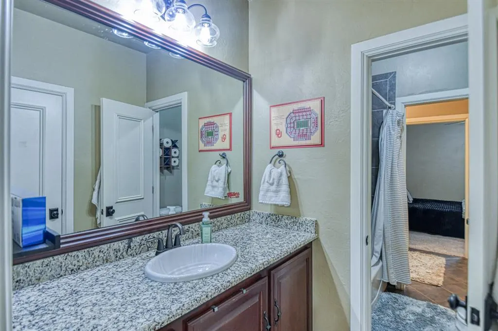 Photo 37 — 2233 War Eagle Lane, Yukon, OK 73099