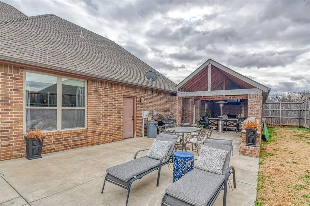 Photo 47 — 2233 War Eagle Lane, Yukon, OK 73099