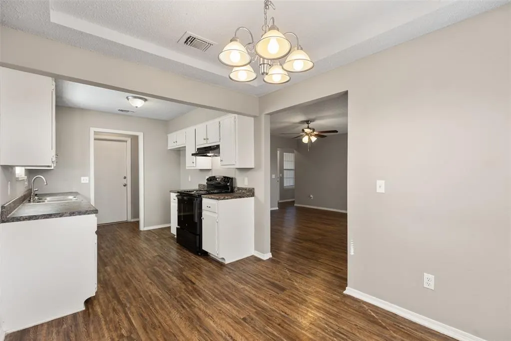 Photo 17 — 3324 NE 20th Street, Oklahoma City, OK 73121
