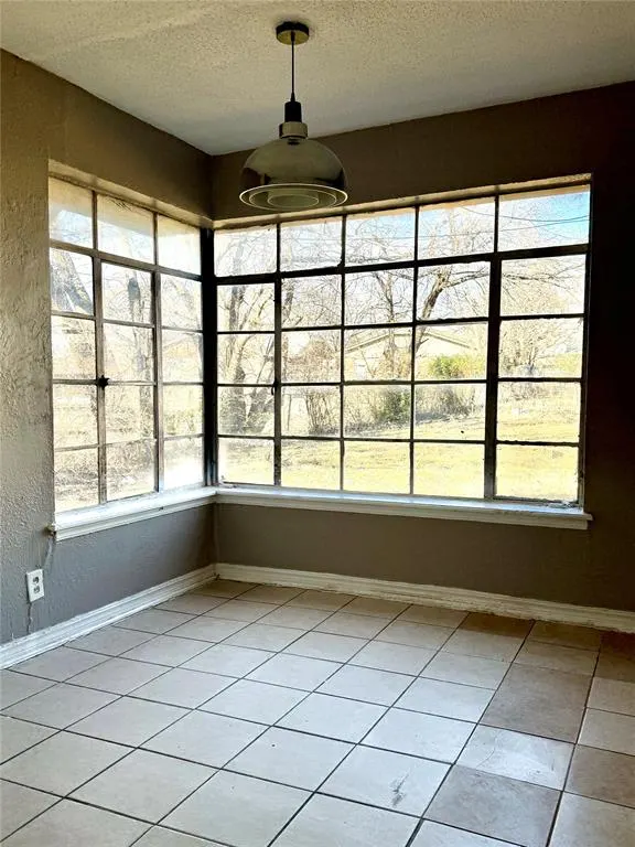 Photo 16 — 329 NW 84th Street, Oklahoma City, OK 73114