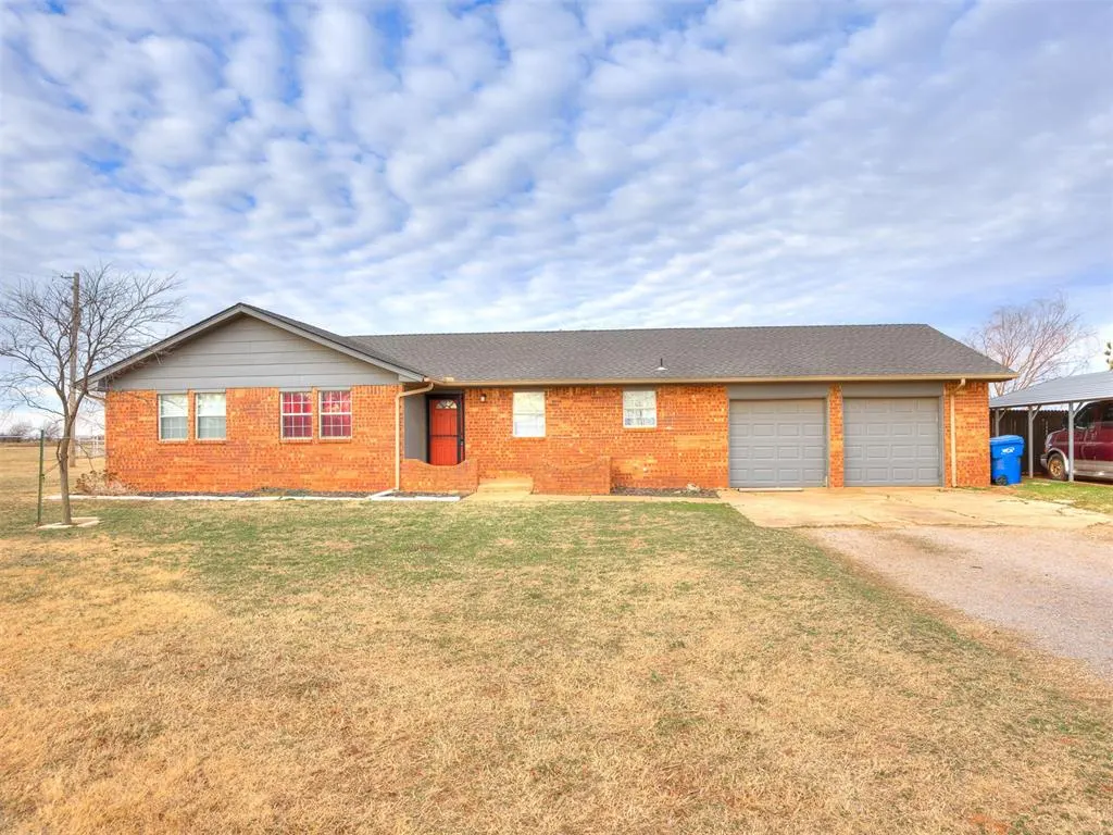 Front exterior — 5521 NE Hart, Piedmont, OK 73078