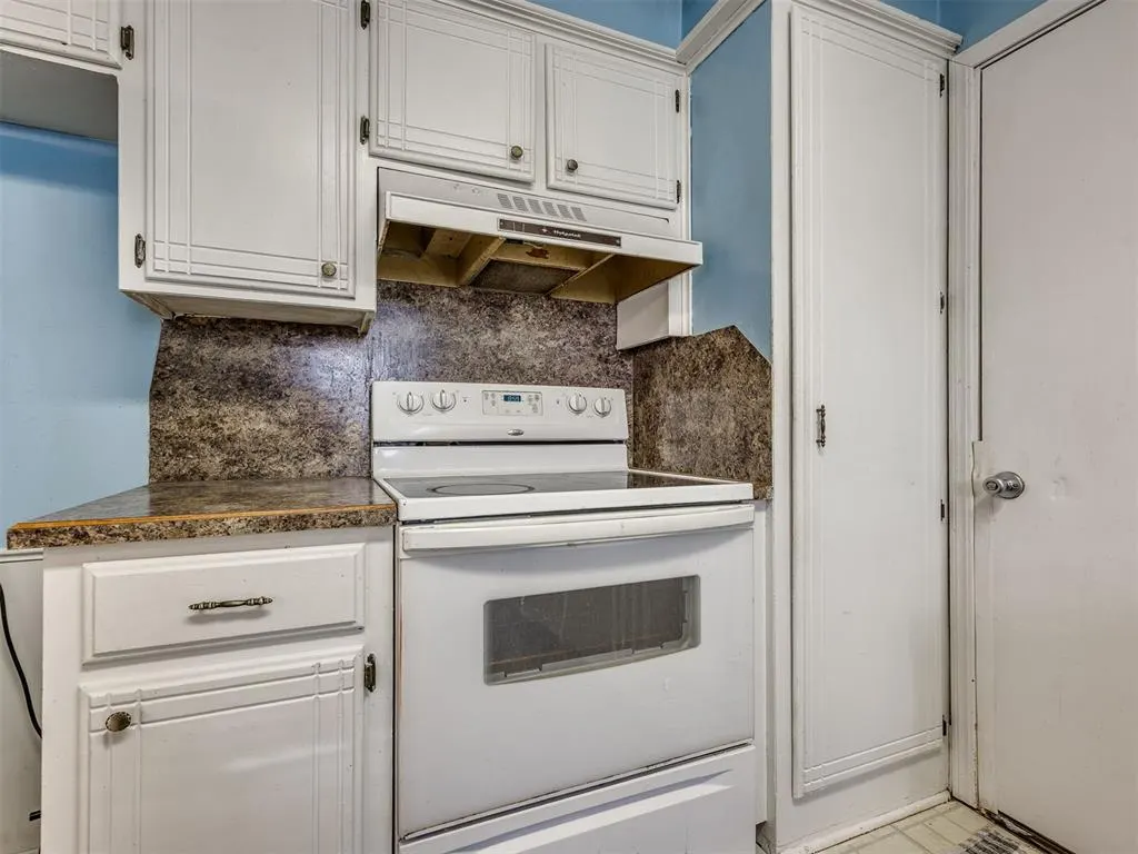 Photo 4 — 5521 NE Hart, Piedmont, OK 73078