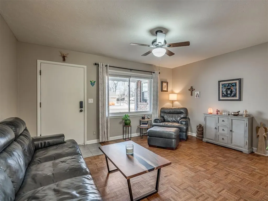 Photo 4 — 1728 Windsor Way, Norman, OK 73069