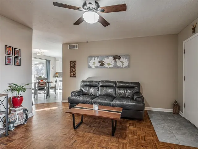 Photo 8 — 1728 Windsor Way, Norman, OK 73069