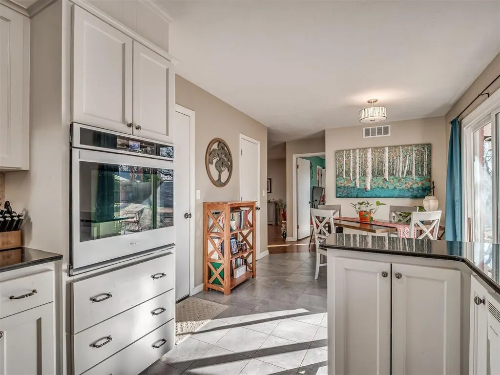 Photo 15 — 1728 Windsor Way, Norman, OK 73069