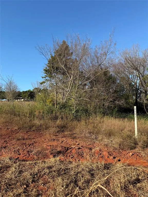 Photo 7 — 8201 Wilshire Park West Drive, Oklahoma City, OK 73111