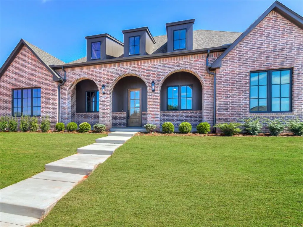 Photo 2 — 3200 Gold Finch Drive, Edmond, OK 73012