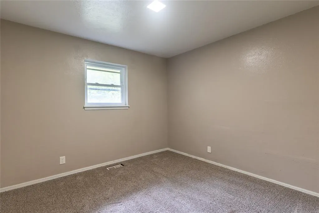 Photo 14 — 2532 NW 116th Street, Oklahoma City, OK 73120