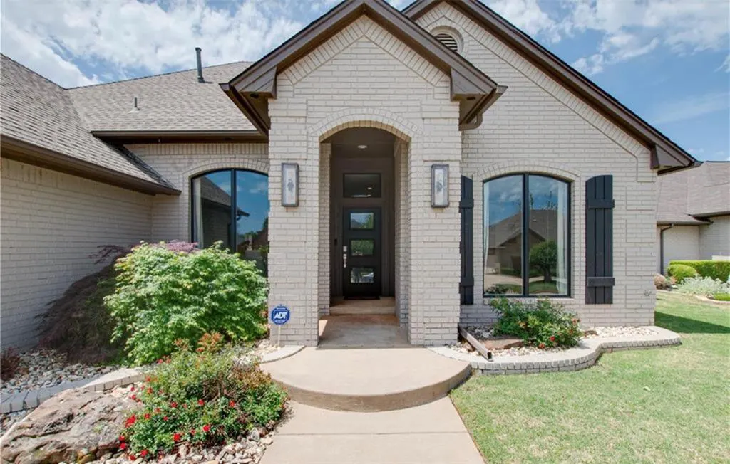 Photo 2 — 12101 Maple Ridge Road, Oklahoma City, OK 73120